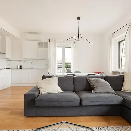 Bright Apartment Milano Centrale Exterior photo