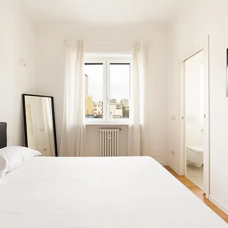 Bright Apartment Milano Centrale Exterior photo